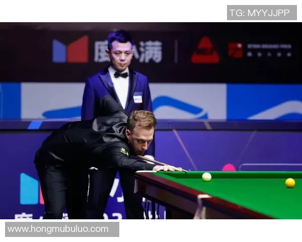 斯诺克赛场精彩对决塞尔比与布朗第一局激烈较量回顾